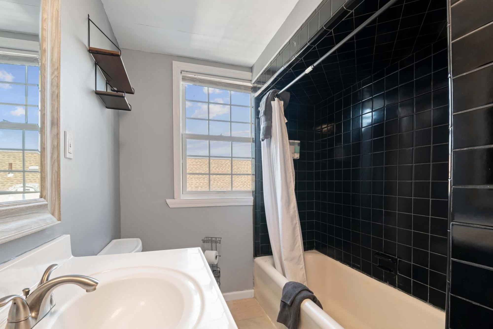 Escape To Raleigh Ave 3 Steps From The Beach 애틀랜틱시티 외부 사진